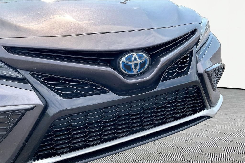 2021 Toyota Camry Hybrid XSE