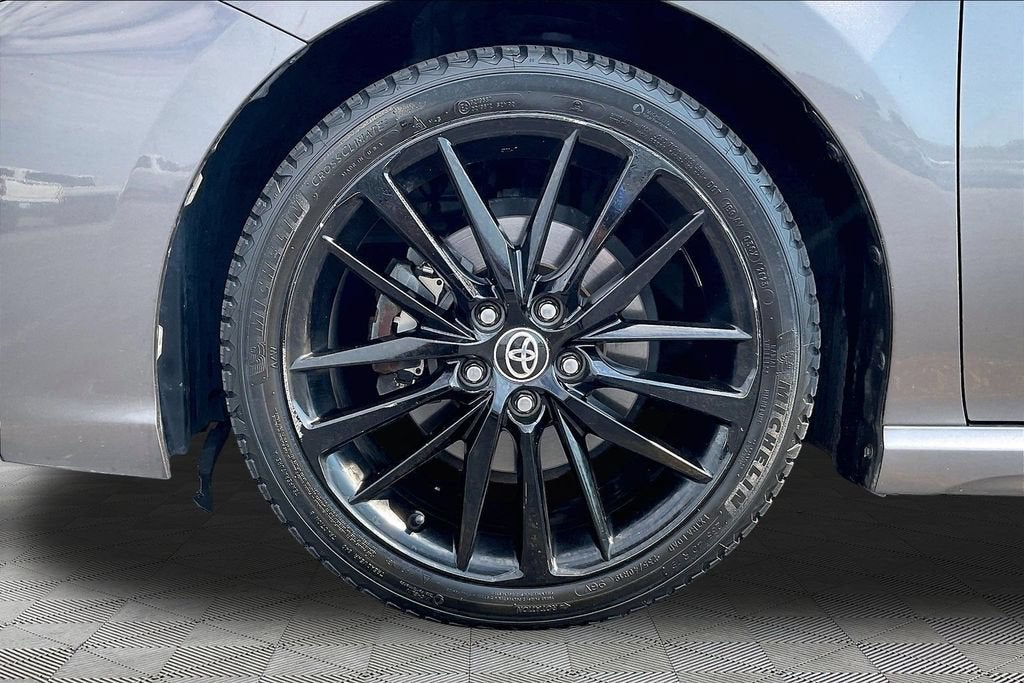 2021 Toyota Camry Hybrid XSE
