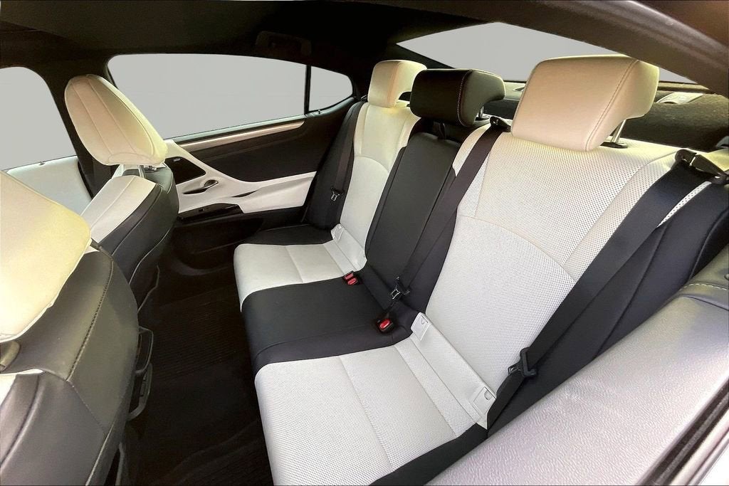 2024 Lexus ES ES 350 F SPORT Handling