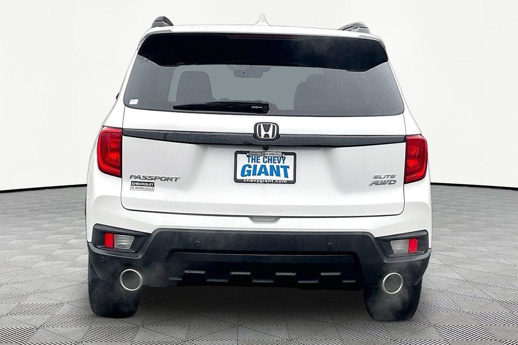 2023 Honda Passport Elite