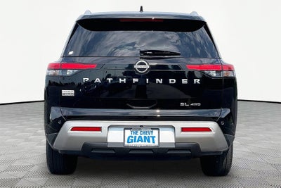 2023 Nissan Pathfinder SL