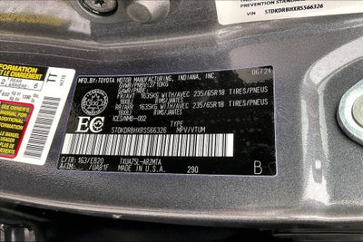 2024 Toyota Highlander LE