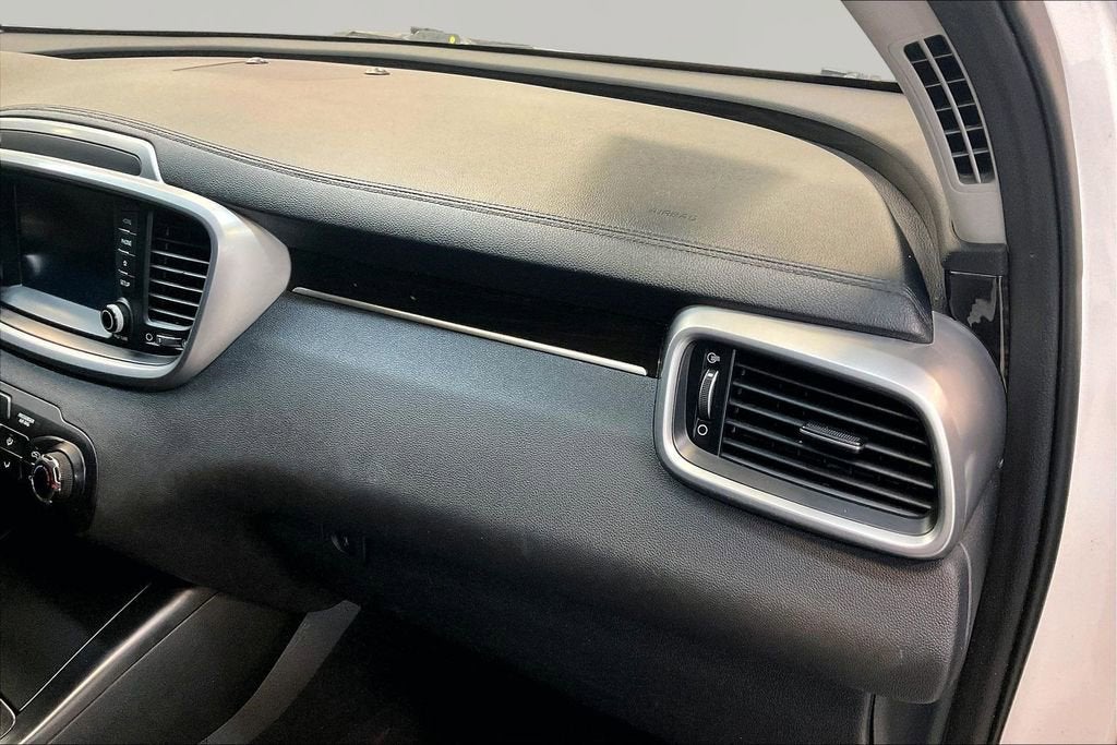 2020 Kia Sorento LX V6