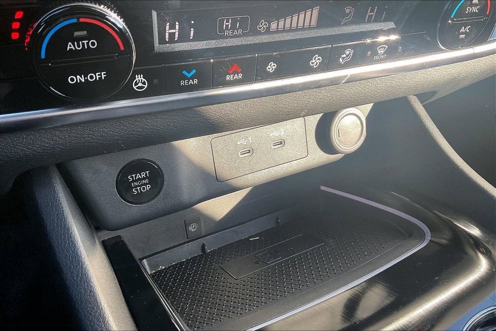 2025 Nissan Rogue SL