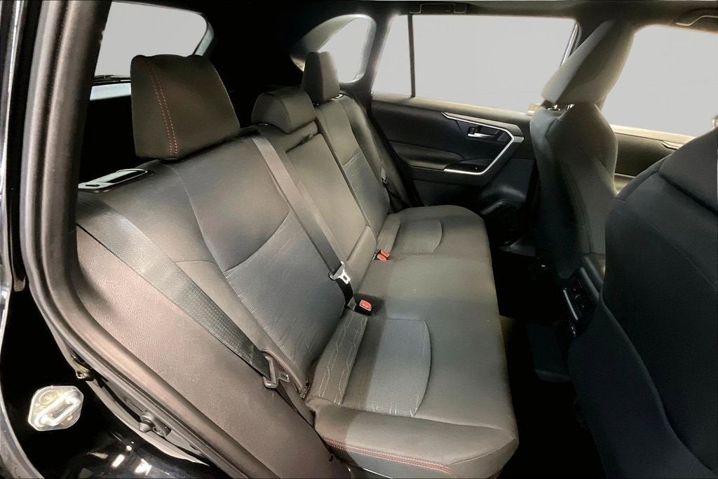 2024 Toyota RAV4 Prime SE