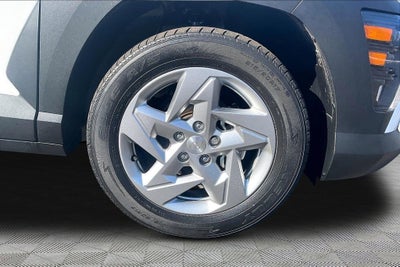 2024 Hyundai Kona SE