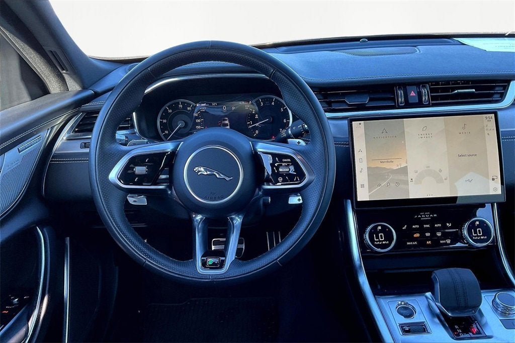 2022 Jaguar XF R-Dynamic SE