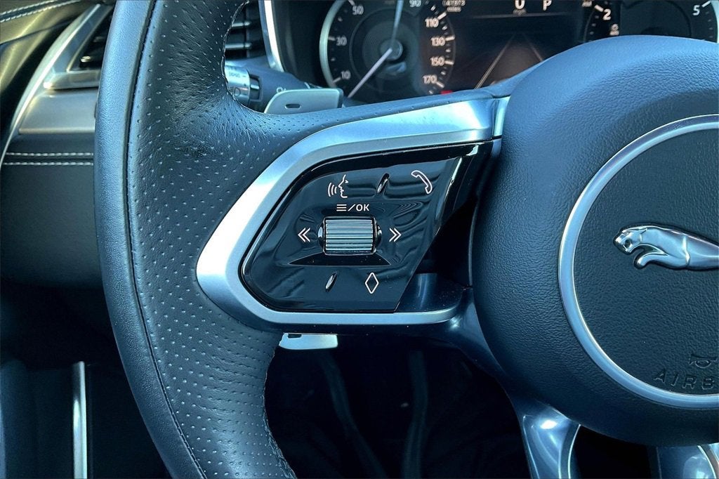 2022 Jaguar XF R-Dynamic SE