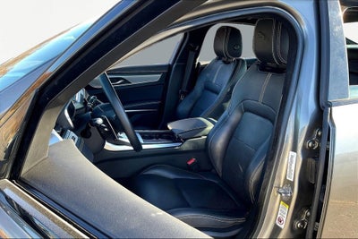 2022 Jaguar XF R-Dynamic SE