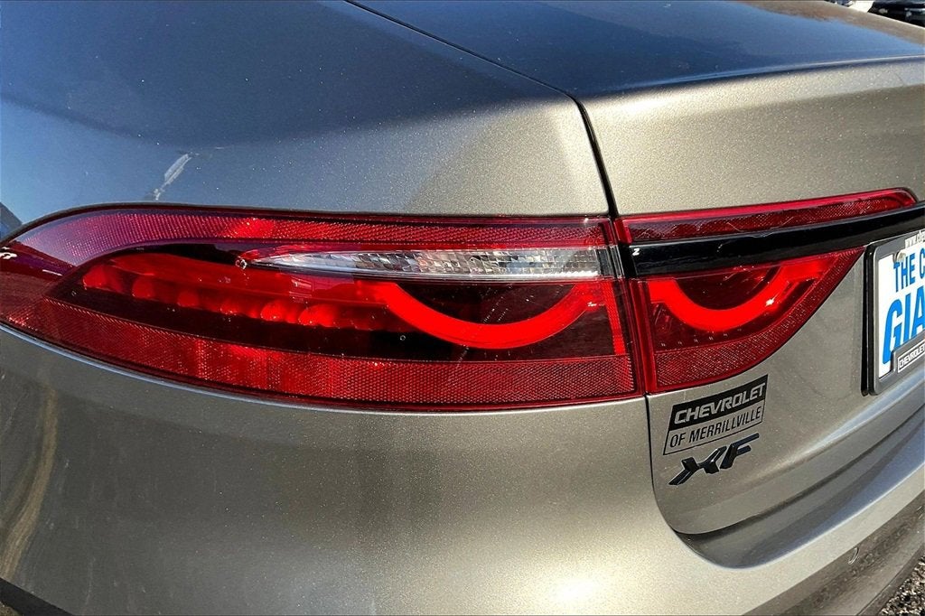 2022 Jaguar XF R-Dynamic SE