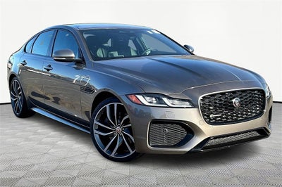 2022 Jaguar XF R-Dynamic SE
