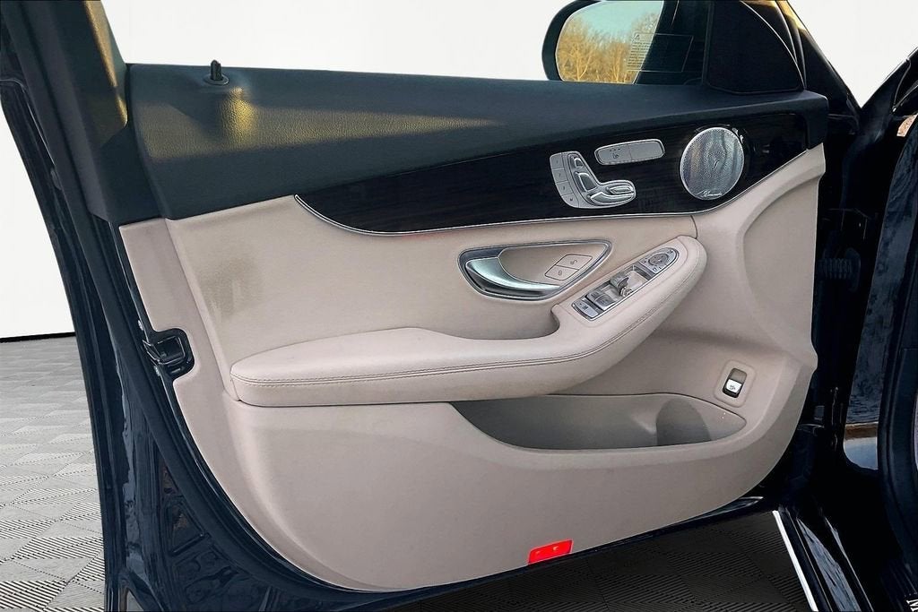 2021 Mercedes-Benz C-Class C 300