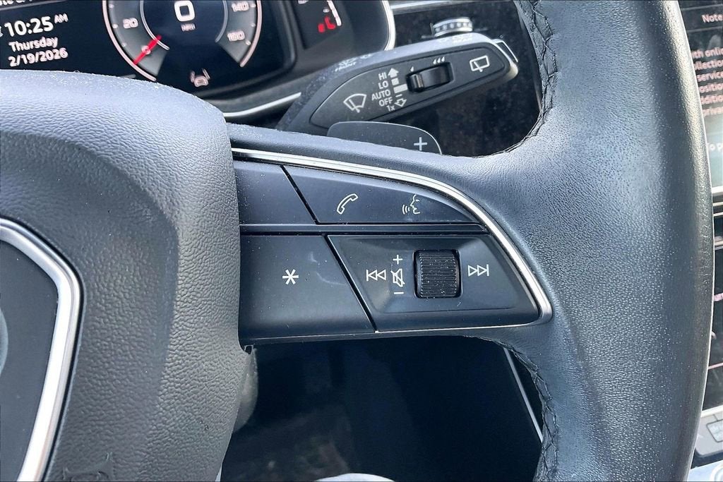 2022 Audi Q7 Premium Plus