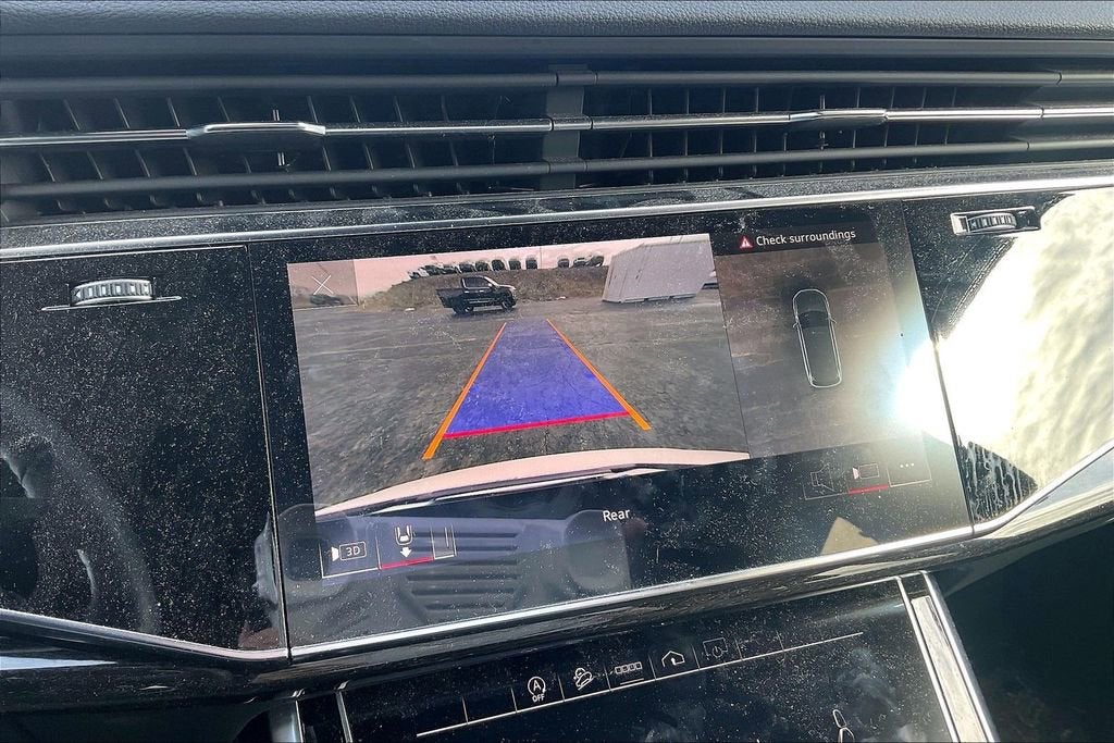 2022 Audi Q7 Premium Plus