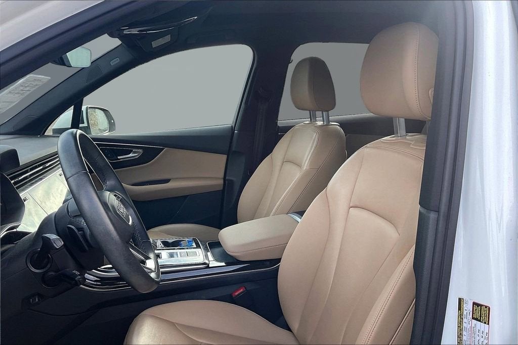 2022 Audi Q7 Premium Plus