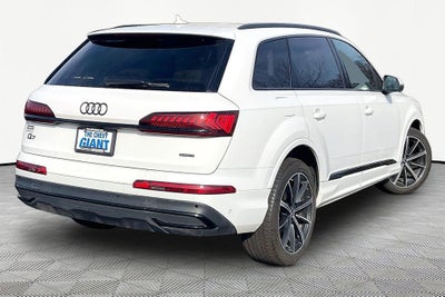 2022 Audi Q7 Premium Plus