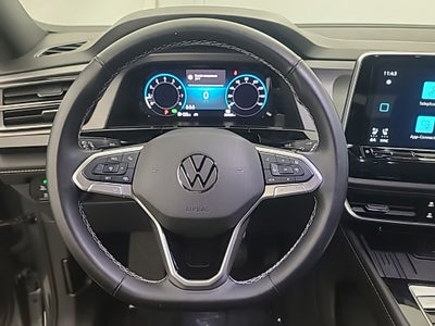 2025 Volkswagen Atlas Cross Sport 2.0T SE w/Technology