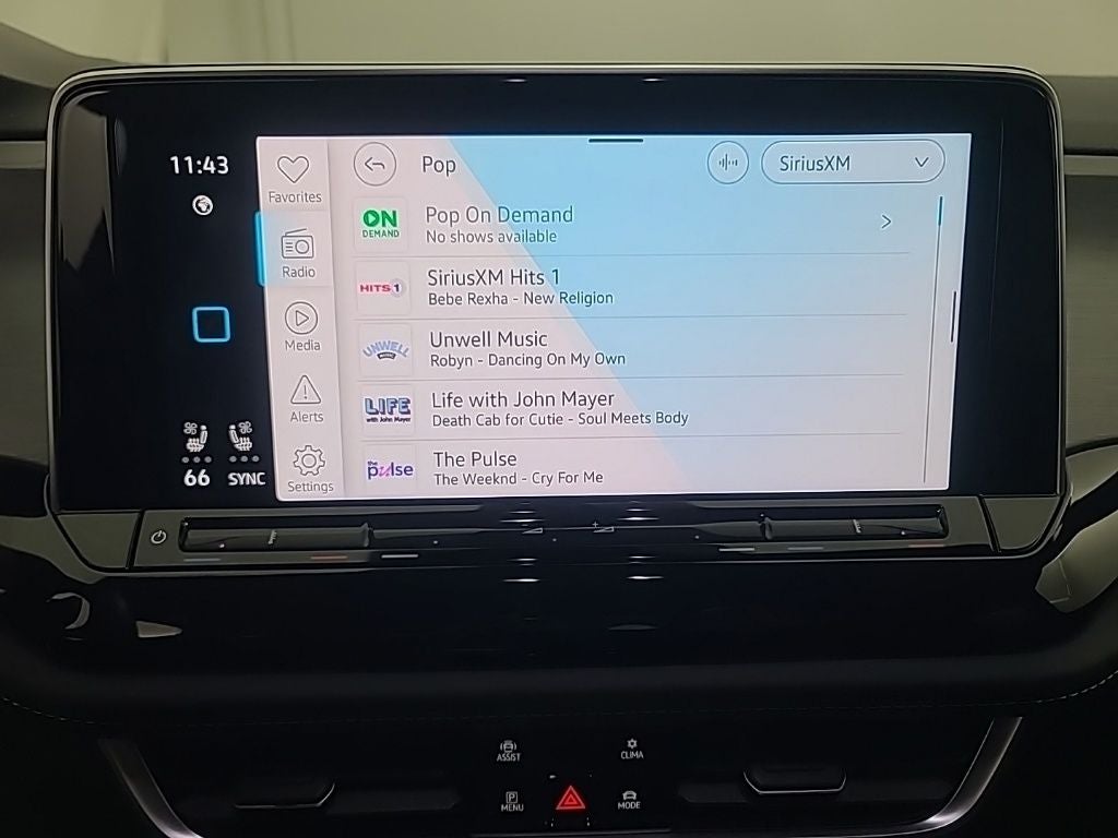 2025 Volkswagen Atlas Cross Sport 2.0T SE w/Technology