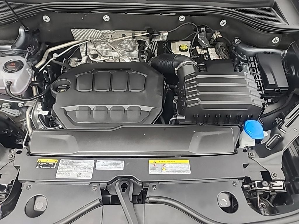 2025 Volkswagen Atlas Cross Sport 2.0T SE w/Technology