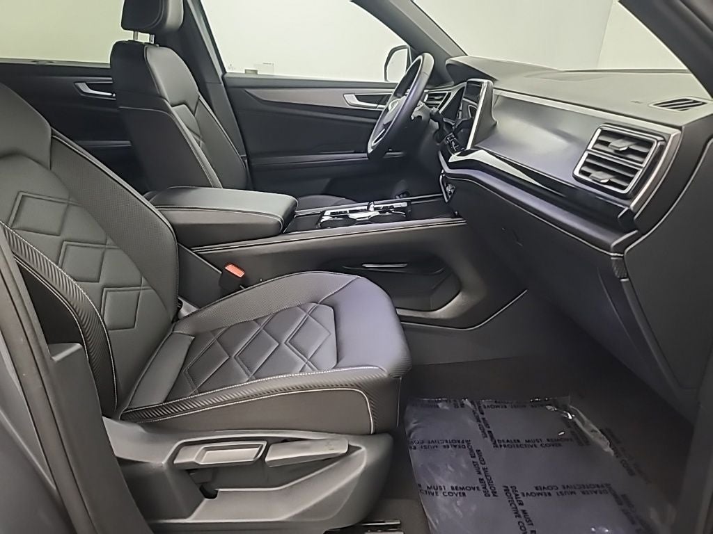 2025 Volkswagen Atlas Cross Sport 2.0T SE w/Technology