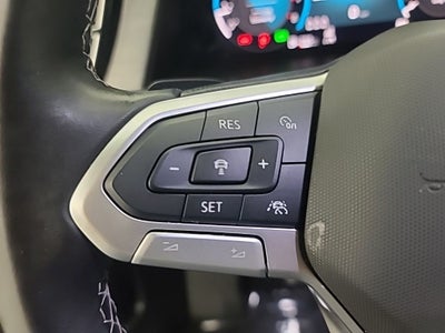 2025 Volkswagen Atlas Cross Sport 2.0T SE w/Technology