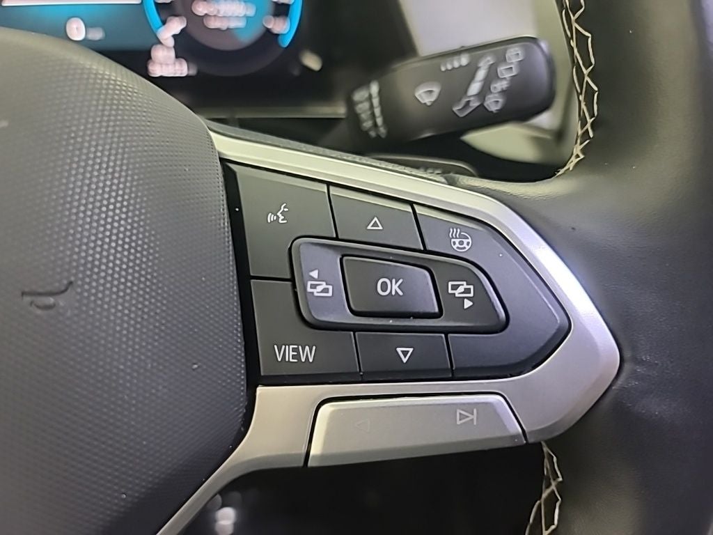 2025 Volkswagen Atlas Cross Sport 2.0T SE w/Technology