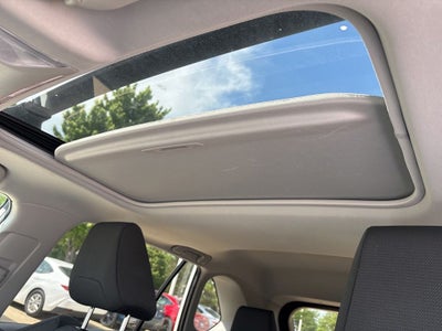 2023 Toyota RAV4 XLE w/ Convenience and Weather Package