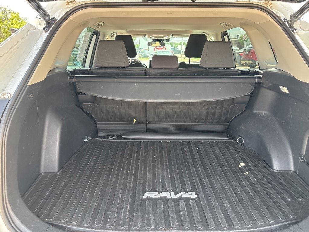 2023 Toyota RAV4 XLE w/ Convenience and Weather Package