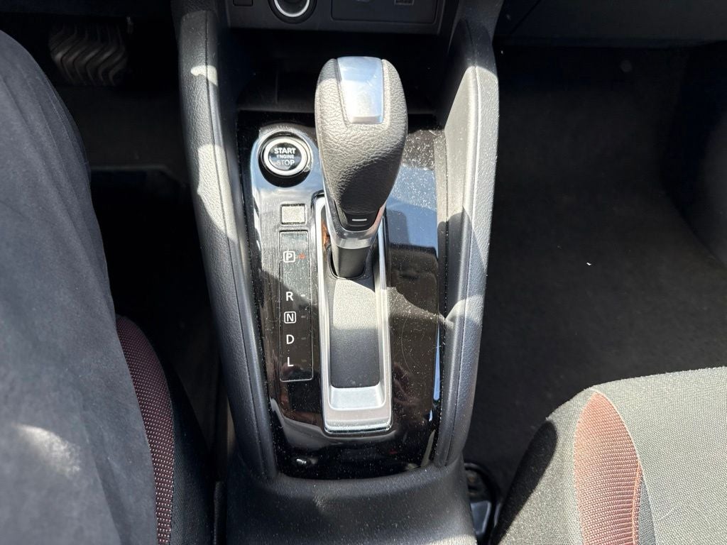 2024 Nissan Versa 1.6 SR