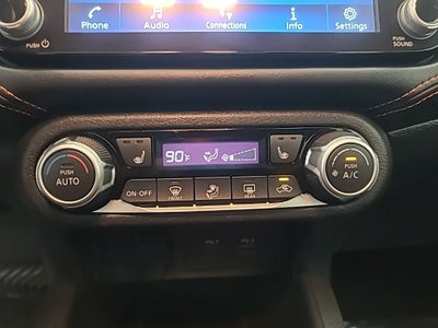 2024 Nissan Versa 1.6 SR