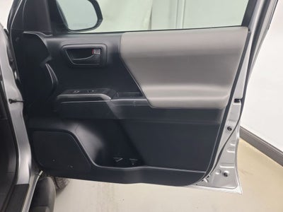 2016 Toyota Tacoma SR V6