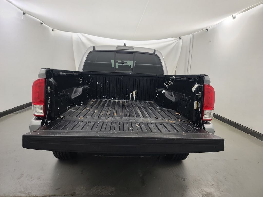 2016 Toyota Tacoma SR V6