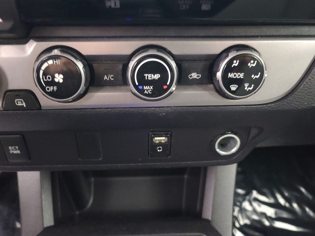 2016 Toyota Tacoma SR V6