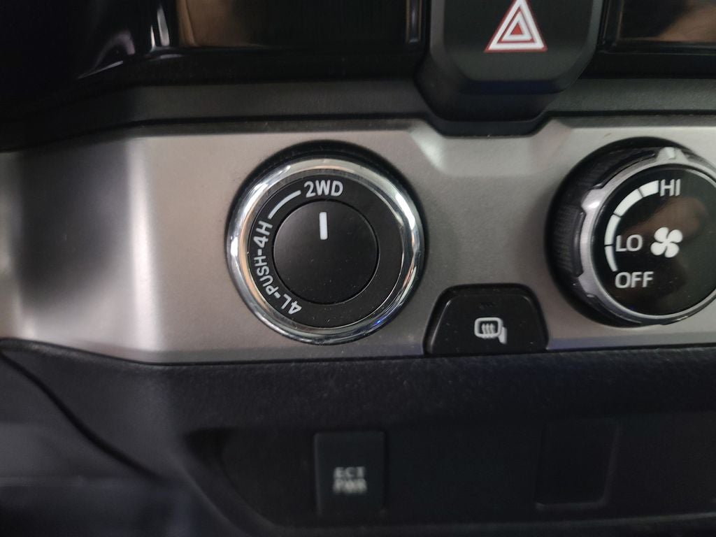 2016 Toyota Tacoma SR V6