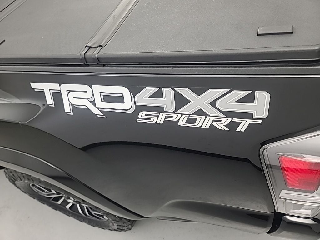 2022 Toyota Tacoma TRD Sport V6