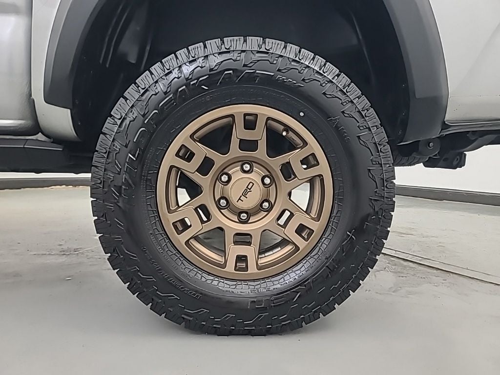 2022 Toyota Tacoma TRD Off-Road MT V6