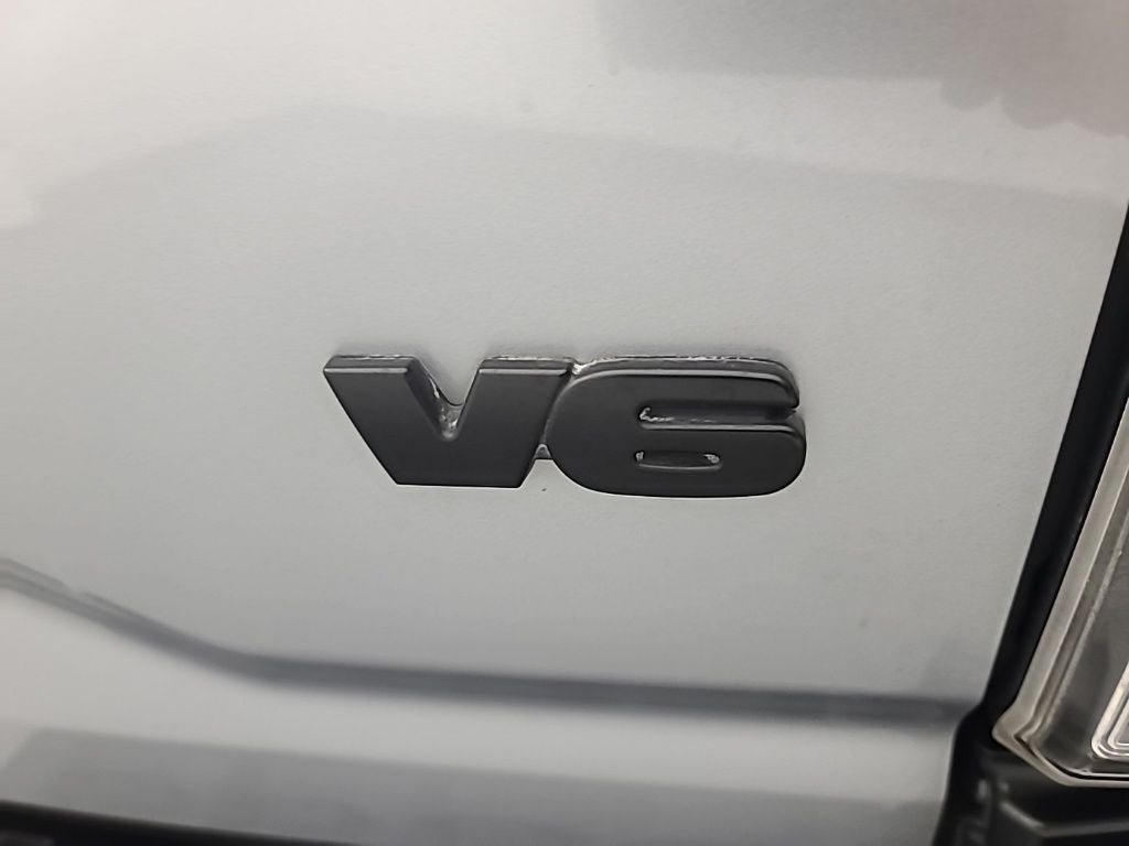 2022 Toyota Tacoma TRD Off-Road MT V6