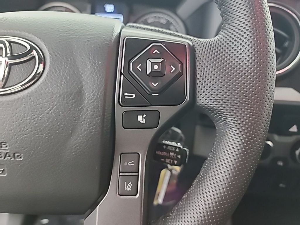 2022 Toyota Tacoma TRD Off-Road MT V6