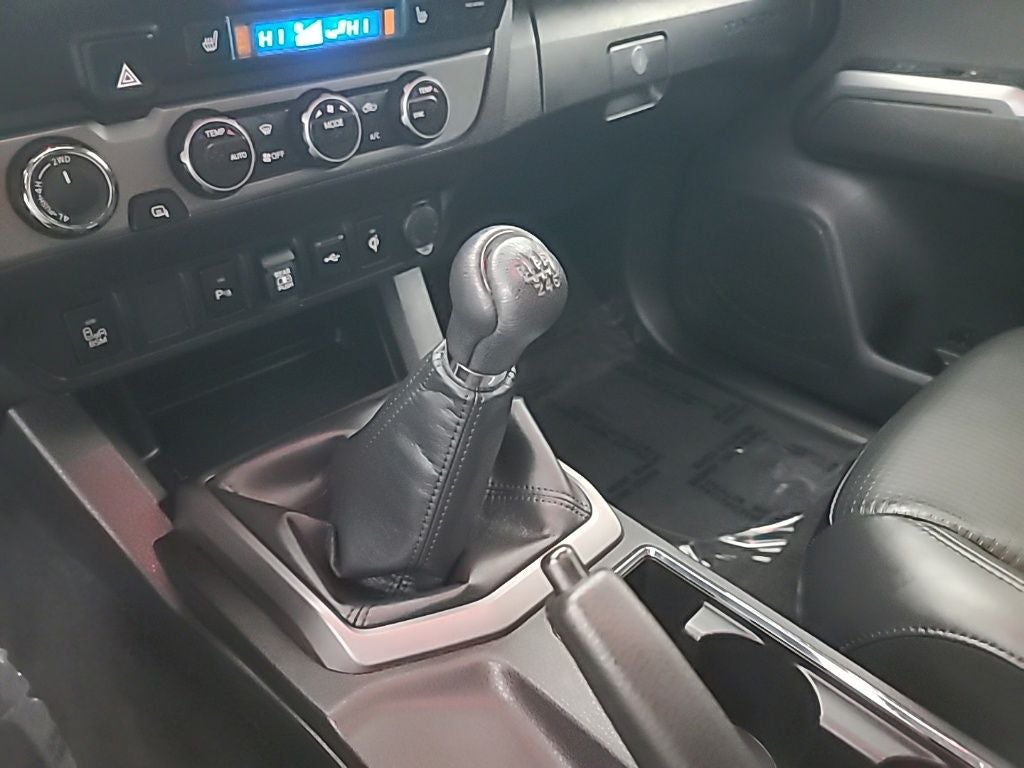 2022 Toyota Tacoma TRD Off-Road MT V6