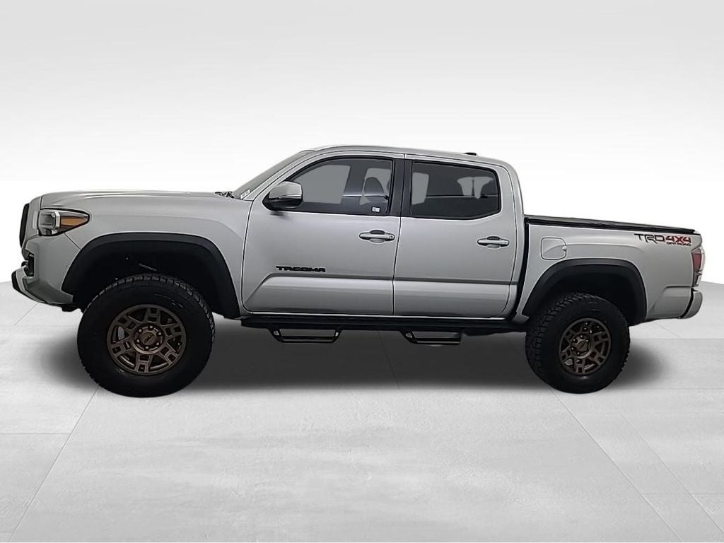 2022 Toyota Tacoma TRD Off-Road MT V6