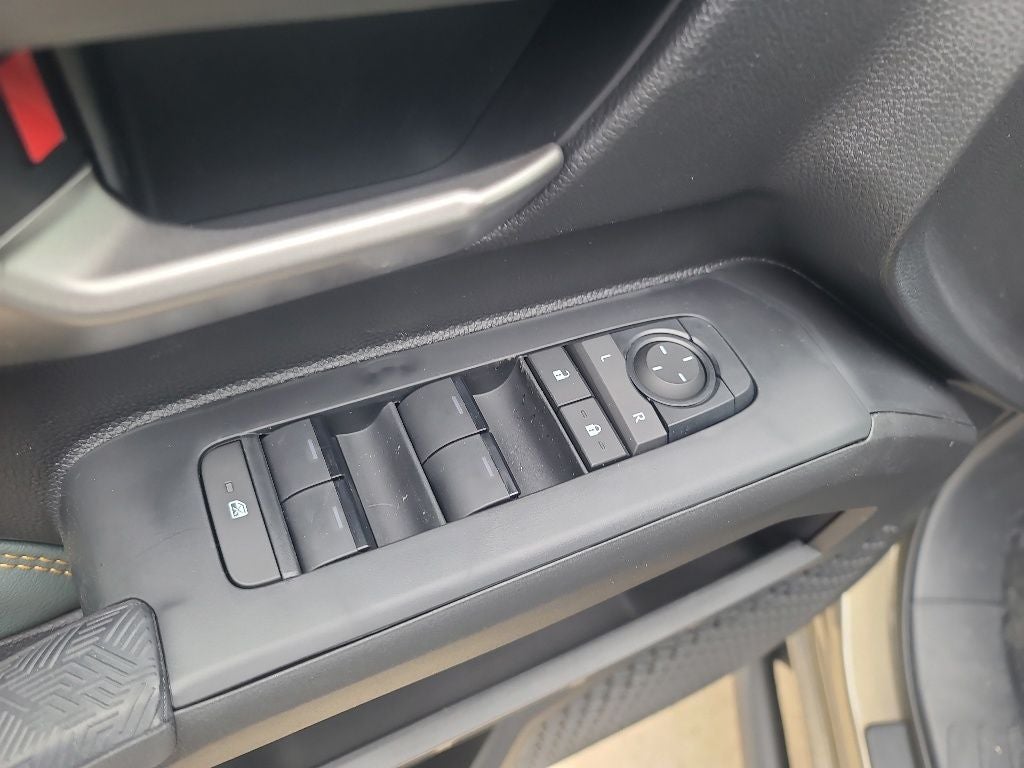 2026 Toyota Tacoma i-FORCE MAX Trailhunter