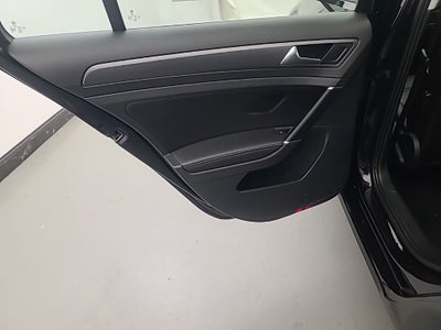 2018 Volkswagen Golf SportWagen SE