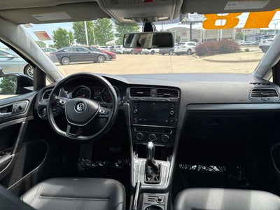 2018 Volkswagen Golf SportWagen SE