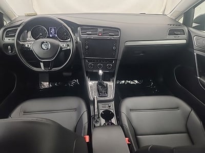 2018 Volkswagen Golf SportWagen SE