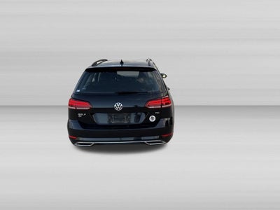 2018 Volkswagen Golf SportWagen SE