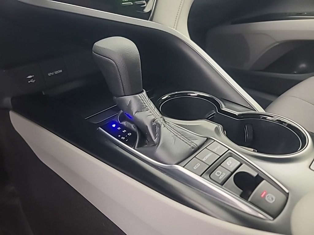 2019 Toyota Camry Hybrid LE
