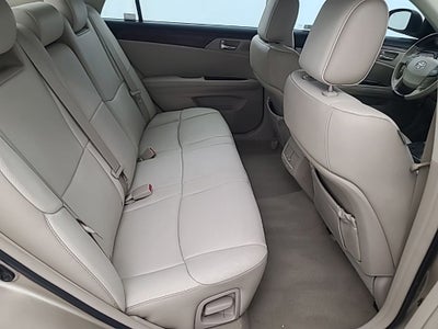 2011 Toyota AVALON Limited