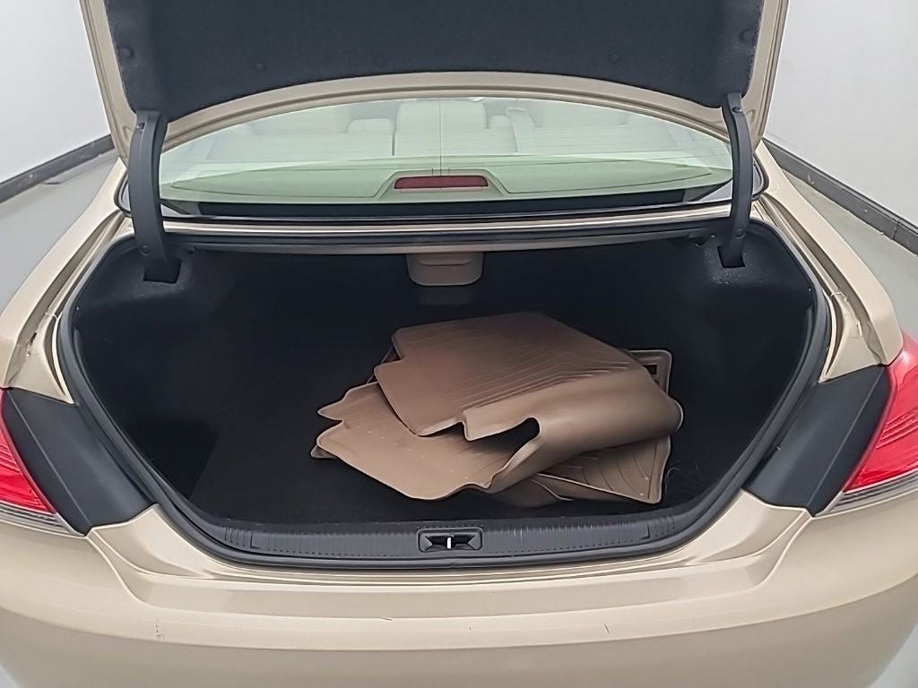 2011 Toyota AVALON Limited