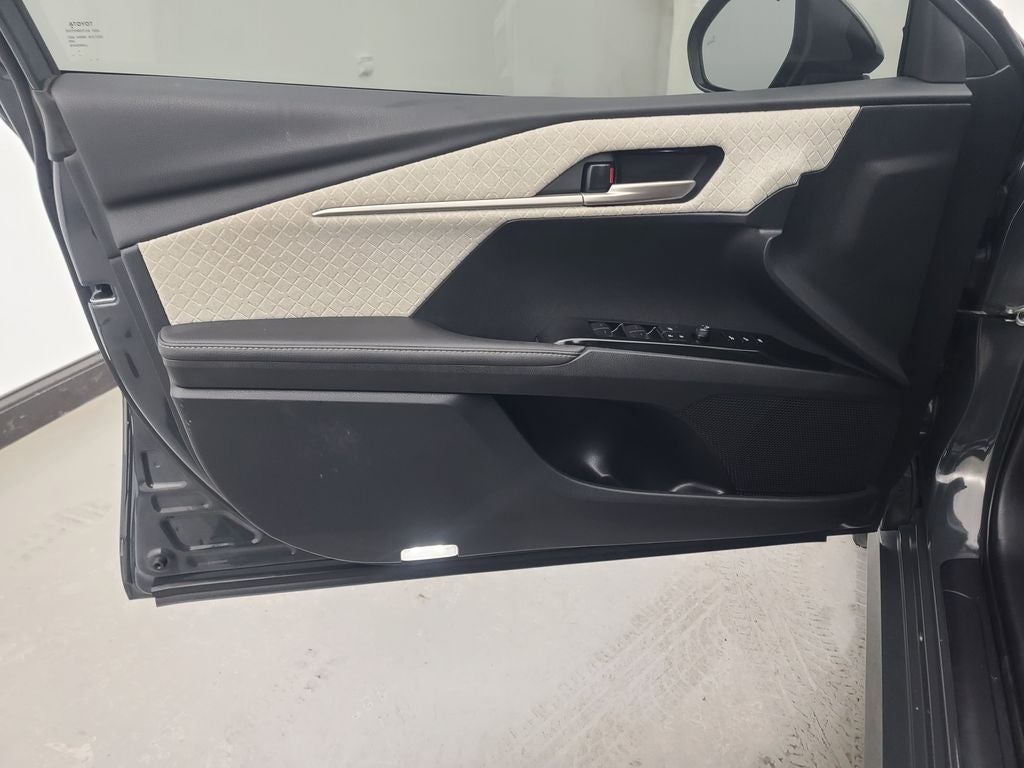 2025 Toyota Camry XLE Premium Plus Package