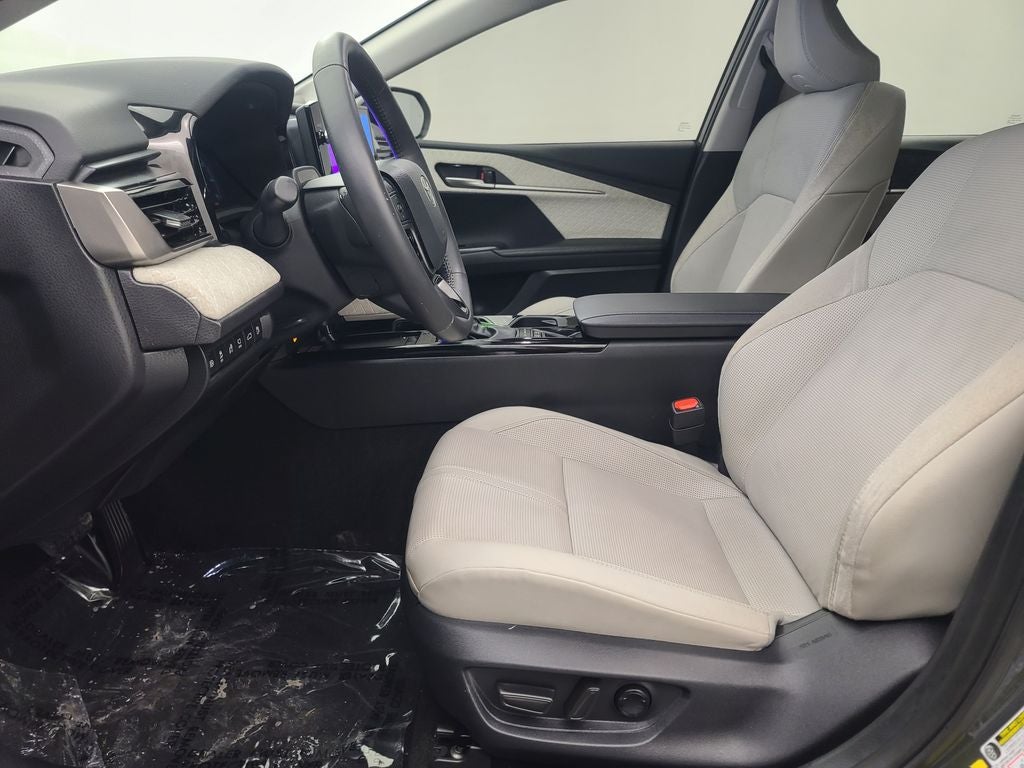 2025 Toyota Camry XLE Premium Plus Package